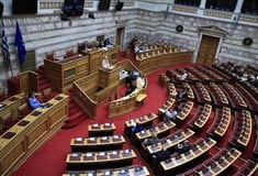 Προανακριτική για Τέμπη: Τα 27 μέλη της Επιτροπής - Τι θα γίνει με τους ανεξάρτητους βουλευτές