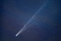 Φωτογράφος του National Geographic απαθανάτισε τον κομήτη Lemmon