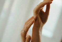 Ερυθηματώδης λύκος: Τι είναι, πώς εντοπίζεται και ποιους «απειλεί» περισσότερο