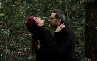 Σε περίμενα. Με ακούς;