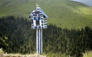 Ευγενία Γρηγοράκη: Εικονοστάσια και Τάματα