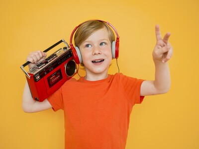 Το Kids Radio 88.6 παρουσιάζει περήφανα και με τρέλα την Kids Radio Banda