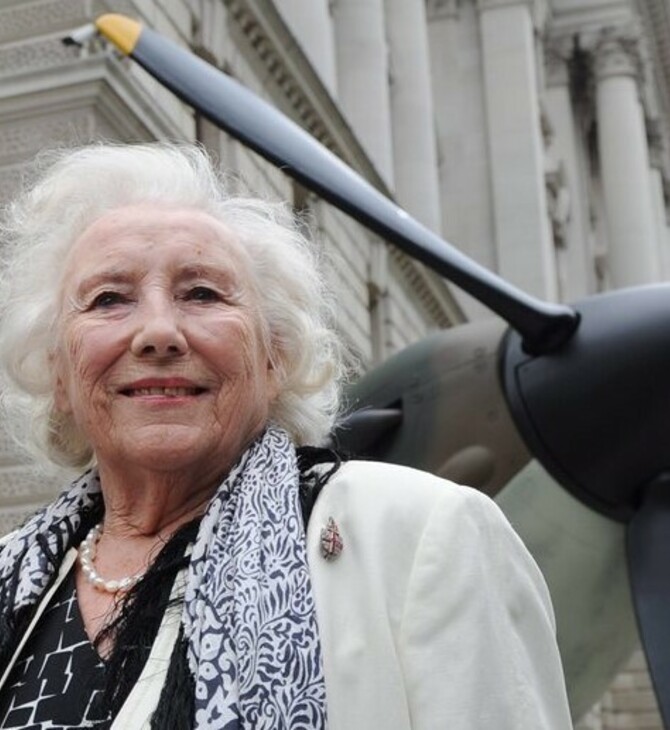 Έφυγε από τη ζωή η Vera Lynn - Σε ηλικία 103 ετών