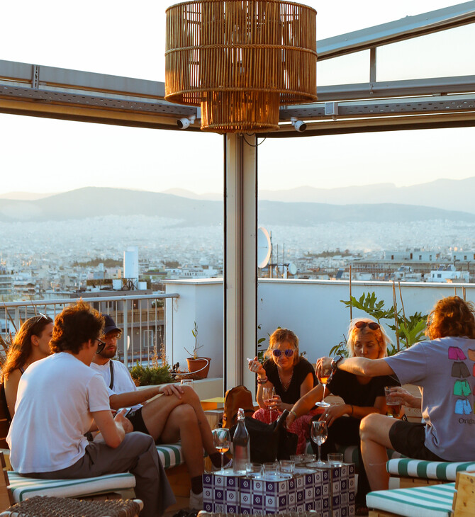 The Rooftop: Στην Πλατεία Θεάτρου βρήκαμε την πιο cool ταράτσα του φετινού καλοκαιριού