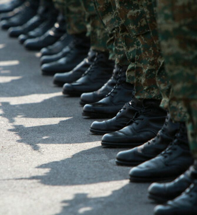 Στρατιωτικές μπότες