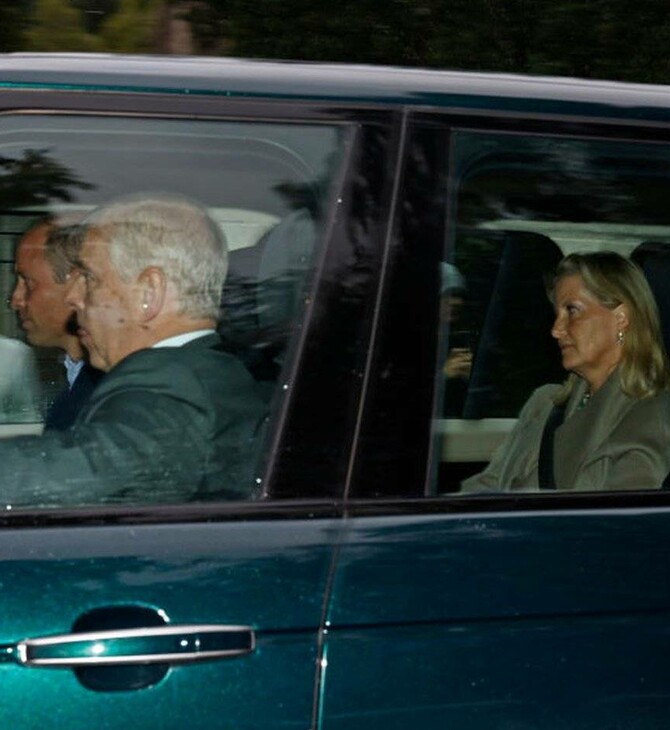 Βασίλισσα Ελισάβετ: Ο πρίγκιπας Κάρολος είναι στο πλευρό της- Παιδιά και εγγόνια της πηγαίνουν στο Μπαλμόραλ