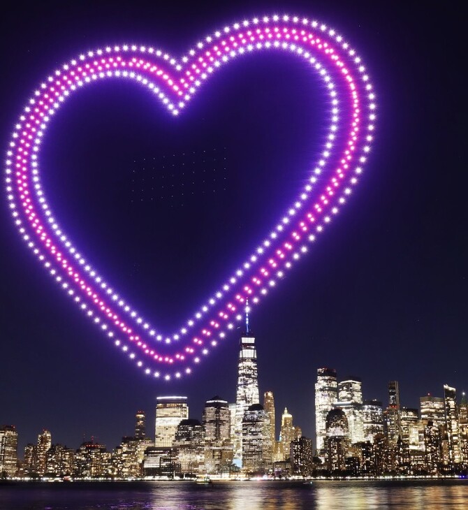 Candy Crush: Θεαματική διαφήμιση με 500 drones στον ουρανό της Νέας Υόρκης