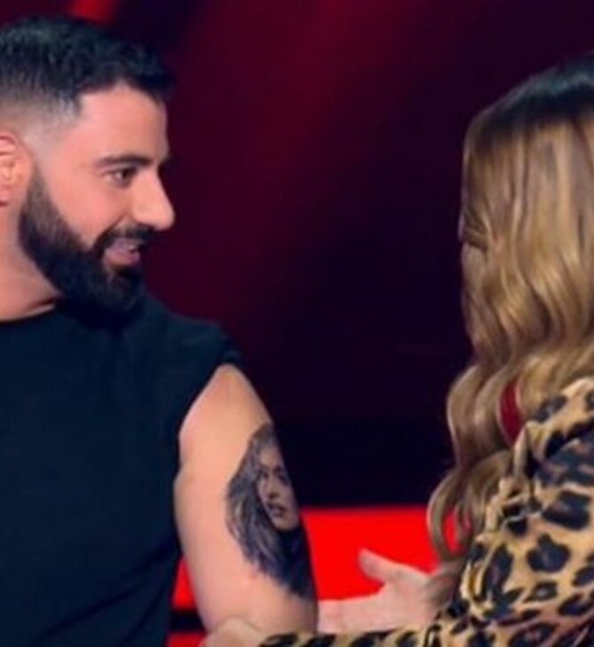 The Voice: Διαγωνιζόμενος με τατουάζ το πρόσωπο της Έλενας Παπαρίζου 