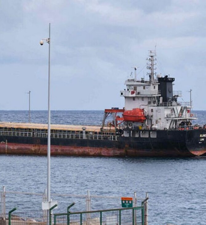 Κατασχέθηκαν περίπου τρεις τόνοι κοκαΐνης από φορτηγό πλοίο ελληνικών συμφερόντων με σημαία Τόνγκο