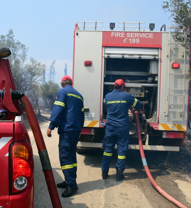 Φωτιά τώρα στην Εορδαία: Καίει πευκοδάσος