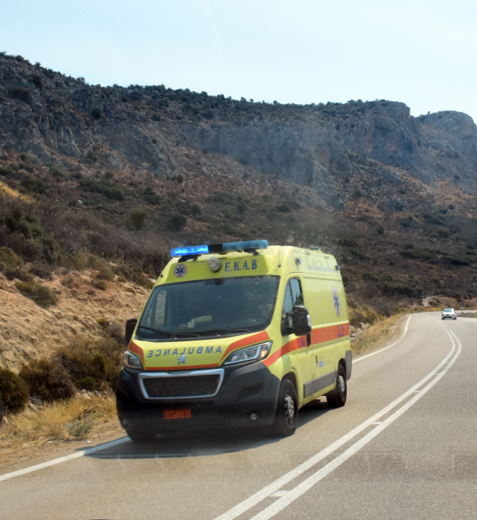 Τροχαίο ατύχημα στον Πλατανιά: Οδηγός παρέσυρε ζευγάρι