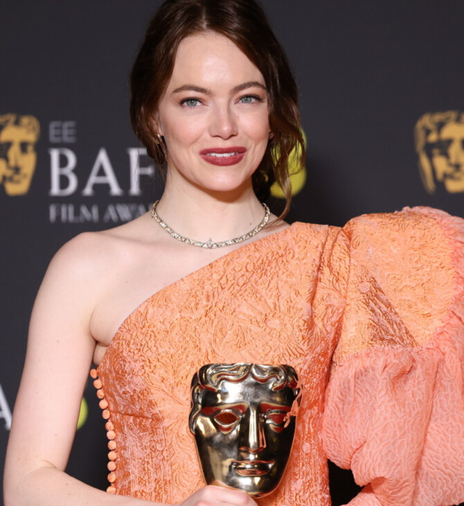 BAFTA 2024: Το «ευχαριστώ» της Έμα Στόουν στη μητέρα της - «Χωρίς εκείνη δεν θα υπήρχε τίποτα από αυτά»