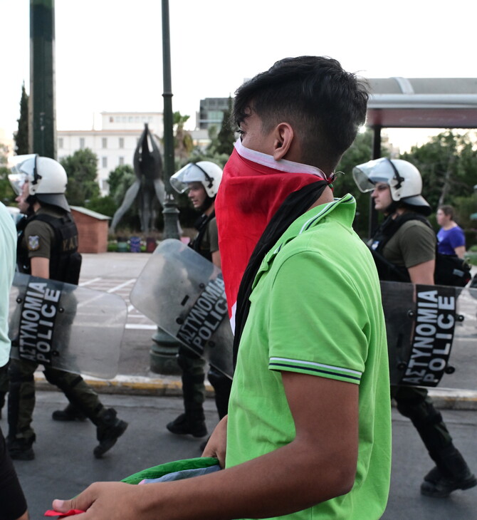 Ένας χρόνος από το πολύνεκρο ναυάγιο στην Πύλο- Εικόνες από την πορεία στο κέντρο της Αθήνας