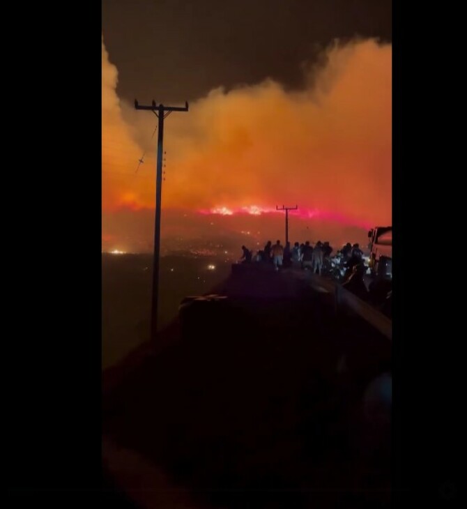 Φωτιά στη Σέριφο: Δύσκολη νύχτα για το νησί