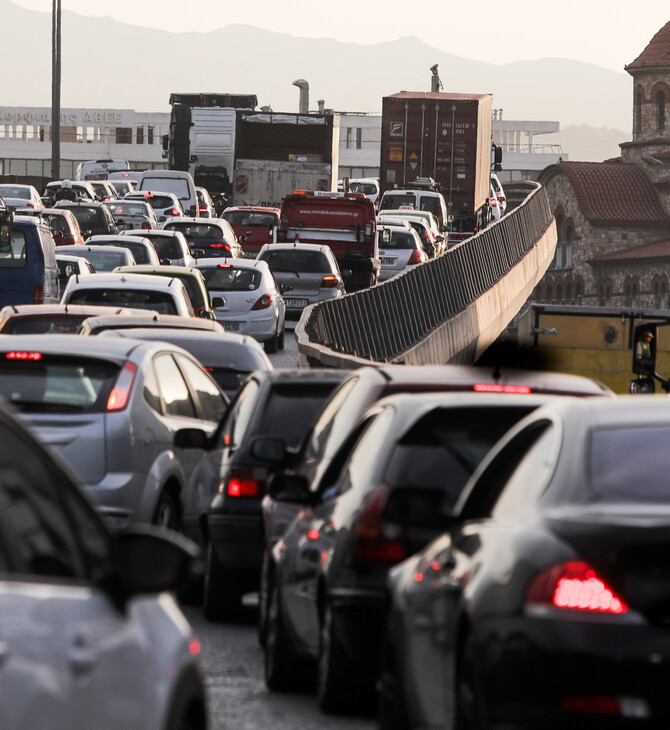 Κηφισός: Ουρά 14χλμ λόγω ατυχήματος