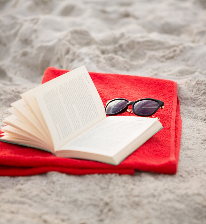 5 βιβλιοφιλικές προτάσεις για το φετινό καλοκαίρι