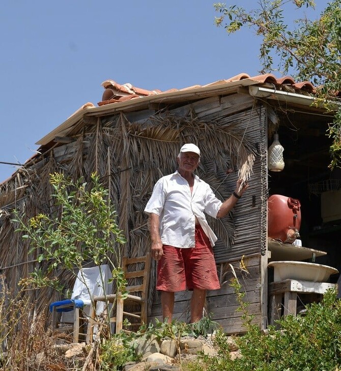 Ένας Λάκωνας που έζησε 30 χρόνια αυτάρκης στην αυτοσχέδια καλύβα του