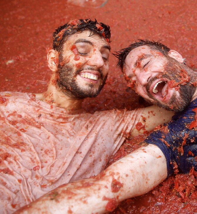 La Tomatina: Ο ισπανικός πόλεμος της ντομάτας