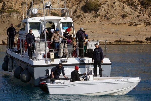 Σχεδόν 400 νέες αφίξεις σε μόλις 24 ώρες στο ανατολικό Αιγαίο