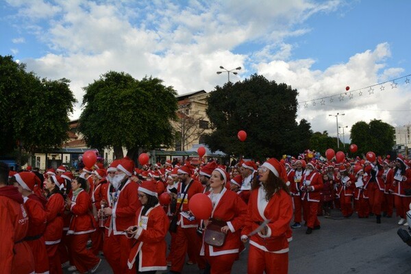 Santa Run - Χανιά: Εκατοντάδες Άγιοι Βασίληδες γέμισαν τους δρόμους