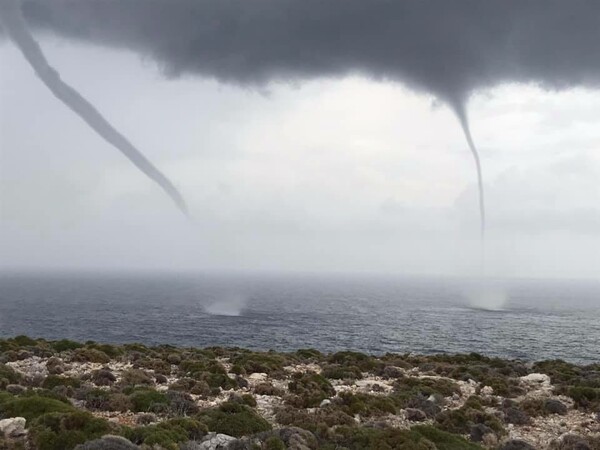 Κρήτη: Ο «Γηρυόνης» έφερε εντυπωσιακούς υδροσίφωνες στη Σητεία