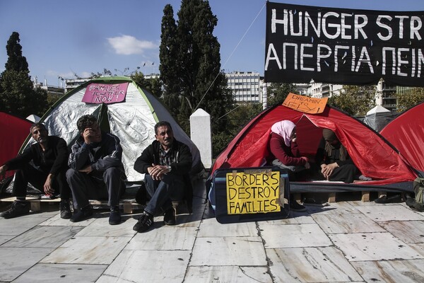 Δήμος Αθηναίων για τους πρόσφυγες που κάνουν απεργία πείνας: Η ευθύνη στην κυβέρνηση