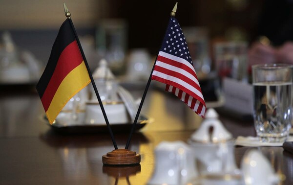 Γερμανία και ΗΠΑ κατασκόπευαν επί δεκαετίες τουλάχιστον 100 χώρες, ανάμεσά τους και η Ελλάδα