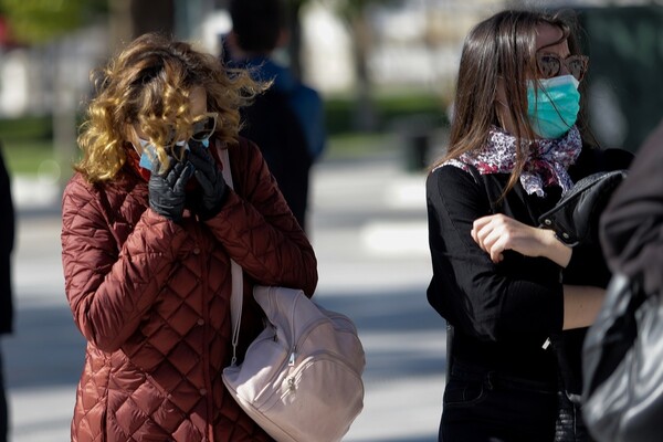 Κορωνοϊός: Πώς ορίζεται το κρούσμα - Τα κριτήρια για εργαστηριακό έλεγχο