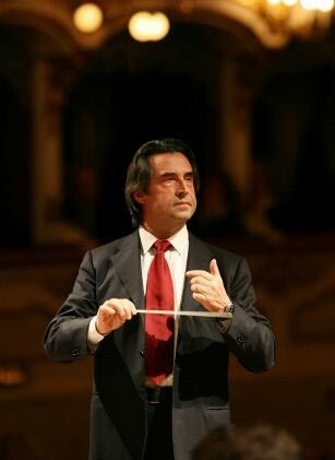 RICCARDO MUTI, ΜΟΥΣΙΚΟΦ ΦΛΩΡΕΝΤΙΝΟΣ ΜΑΪΟΣ