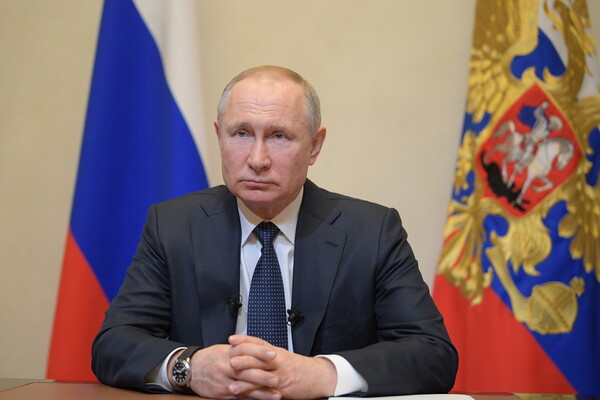 Ο Πούτιν ανακοίνωσε αργία μιας εβδομάδας λόγω κορωνοϊού-Αναβλήθηκε το δημοψήφισμα
