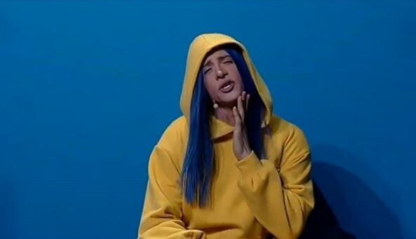 YFSF: Ο Ηλίας Μπόγδανος «έγινε» Billie Eilish κι η τραγουδίστρια του απάντησε