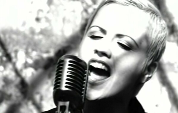 Το «Zombie» των Cranberries γράφει ιστορία - Ξεπέρασε τα 1 δισ. views στο YouTube