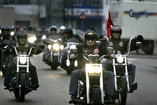 Μόναχο: Βαν έπεσε σε πεζούς - Μέλη των Hells Angels οι δράστες