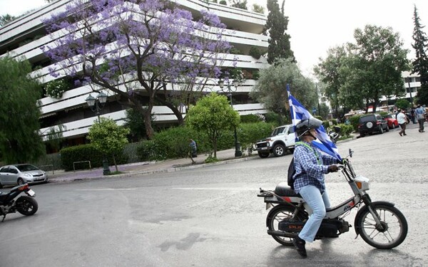 Ένταση σε Καλλιμάρμαρο και Χίλτον και ρίψεις χημικών