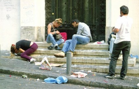 Μεσίτες και κυκλώματα πίσω από την υποβάθμιση της Αθήνας