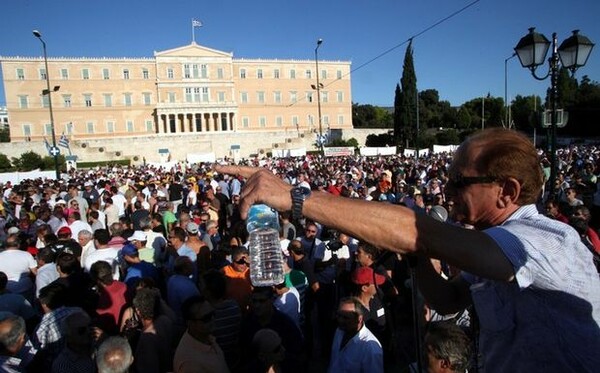 Ραγκούσης: “Πλήρης απελευθέρωση για ταξί αλλά και φορτηγά”