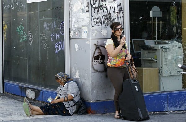 «Αν ήμουν Έλληνας, θα είχα μηνύσει τους δανειστές μου»