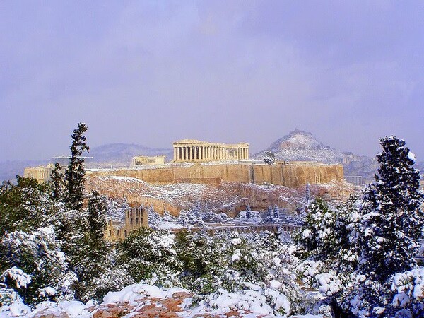 Χιόνι στο κέντρο της πόλης