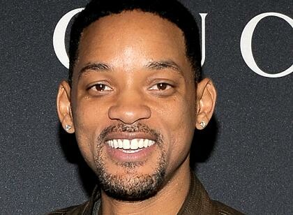 O Will Smith χαστούκισε άντρα ρεπόρτερ, που προσπάθησε να τον φιλήσει