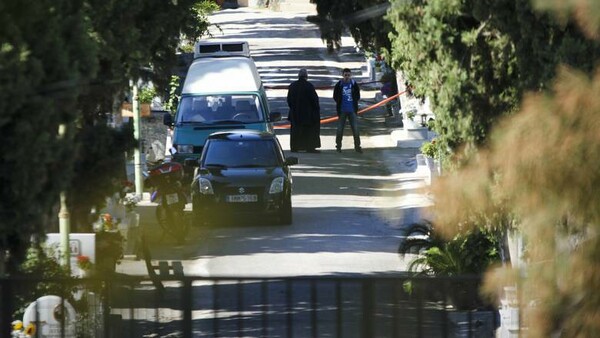 «Με χτύπησε και προσπάθησε να διαφύγει. Τότε θόλωσα και έβγαλα το μαχαίρι» είπε ο δολοφόνος της Δώρας Ζέμπερη