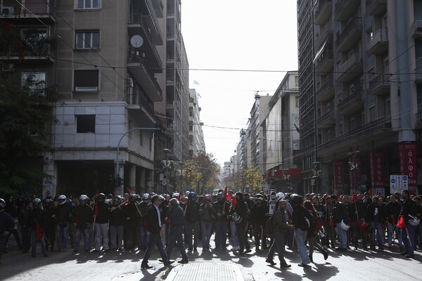 Συναγερμός στην ΕΛ.ΑΣ για την κατάληψη στο Πολυτεχνείο - Ακυρώνει την κεντρική εκδήλωση η Νεολαία του ΣΥΡΙΖΑ