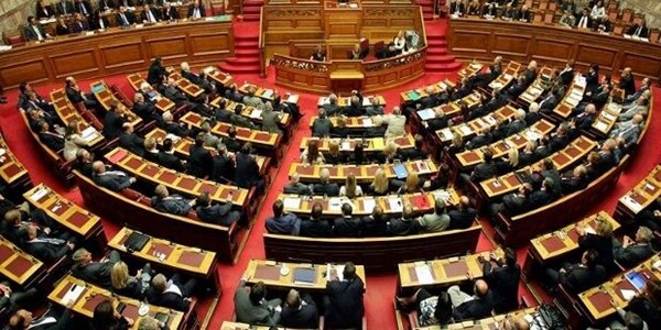 60 γυναίκες βουλευτές μπαίνουν στην ελληνική Βουλή