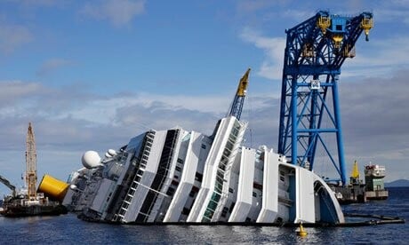 Συγνώμη ζήτησε ο καπετάνιος του Costa Concordia