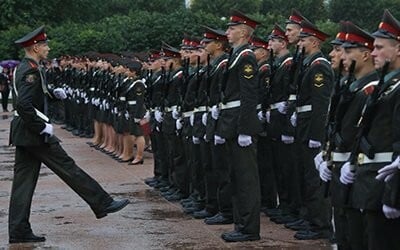 Ρώσοι φοιτητές στρατιωτικής ακαδημίας λήστευαν οίκους ανοχής