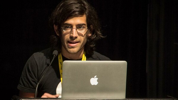 Ο πατέρας του Aaron Swartz: «To ΜΙΤ φταίει για την αυτοκτονία του»