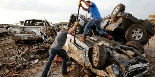 Εικόνες από τον φονικό ανεμοστρόβιλο στην Οκλαχόμα