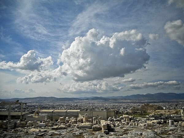 Ζεστός και υγρός καιρός