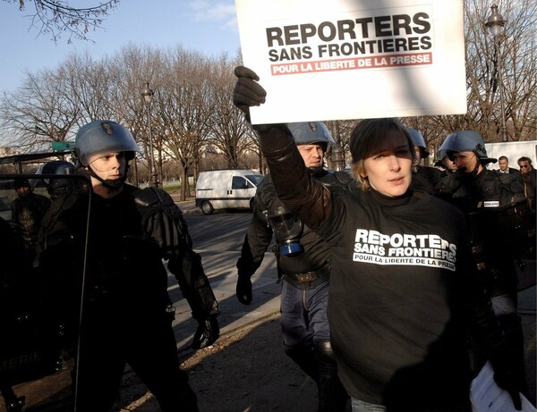 Reporters sans frontières: Το 2017 σκοτώθηκαν σε όλο τον κόσμο 66 δημοσιογράφοι