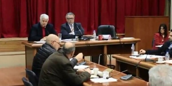 Ο δήμαρχος Ωραιοκάστρου χαρακτήρισε «ΑμεΑ» τους υπαλλήλους του δήμου