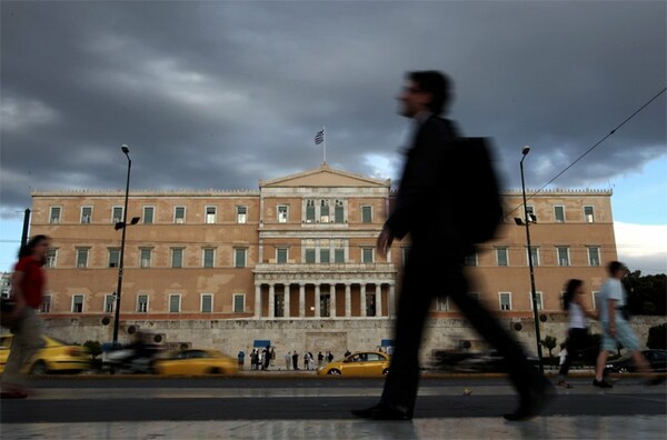 Δύο δημοσκοπήσεις, δύο νικητές